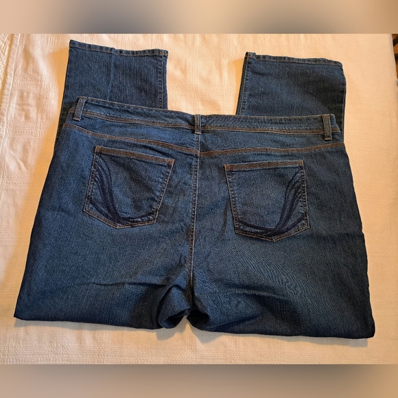 Style & Co women's size 24W dark wash jeans with stretch, EUC - Picture 4 of 6